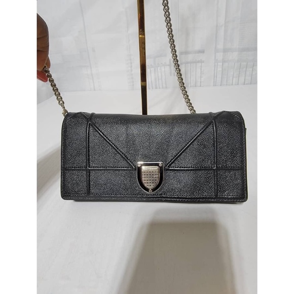 Authentic CHRISTIAN DIOR Diorama Wallet On Chain Black - Picture 5 of 16